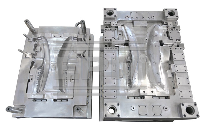 ARMREST Mould